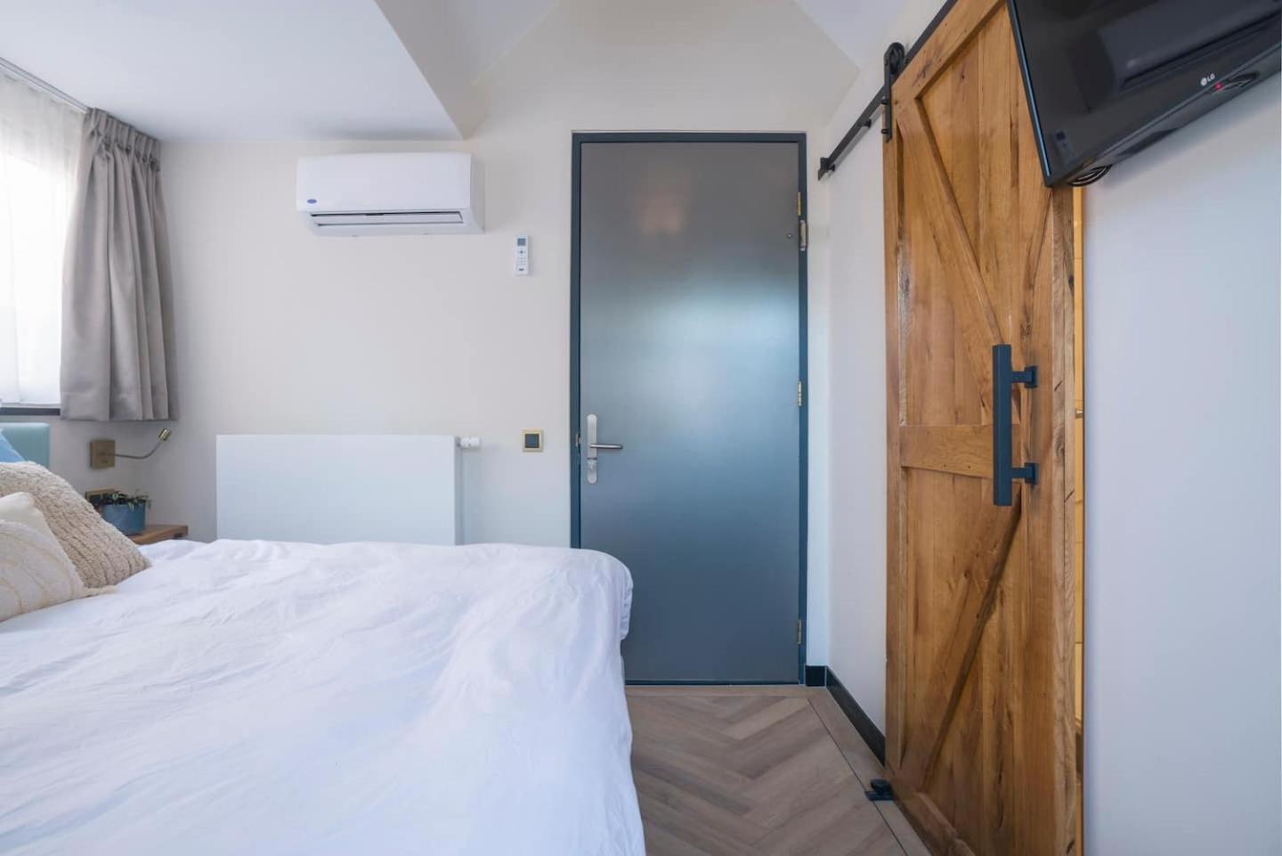Lovely Suite Newly Renovated Tilburg Bagian luar foto